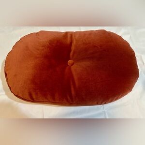 NWT Threshold Studio McGee Velvet Oval Throw Pillow button tufted center 12x22